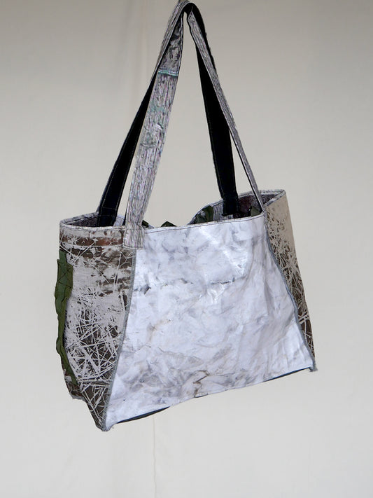 Self-Supporting Whiplash Cargo