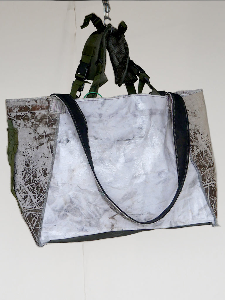 Self-Supporting Whiplash Cargo